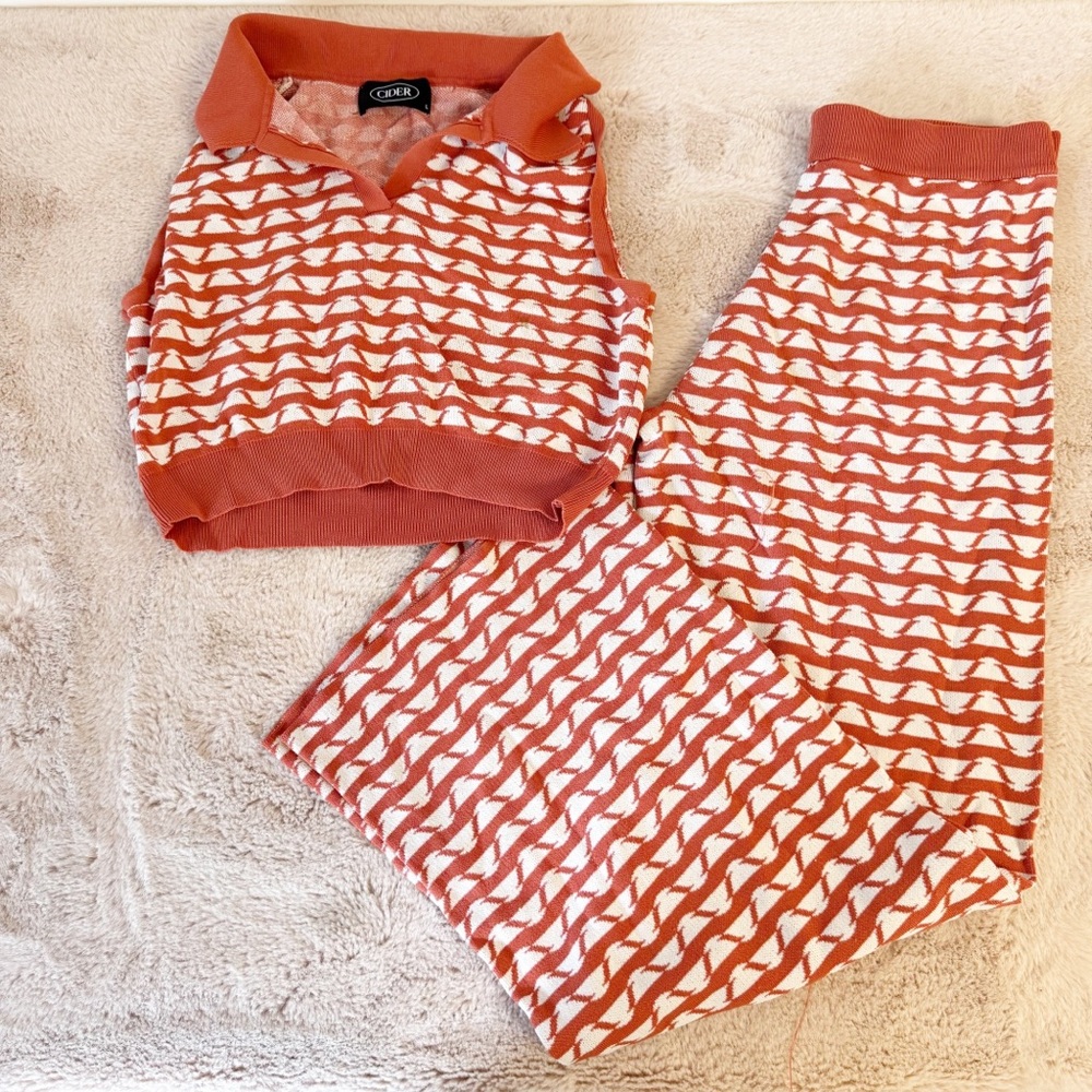CIDER Two Piece Set Pants and Collared Tank Orange and White Size Large